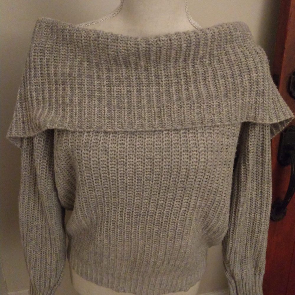 Off shoulder grey sweater